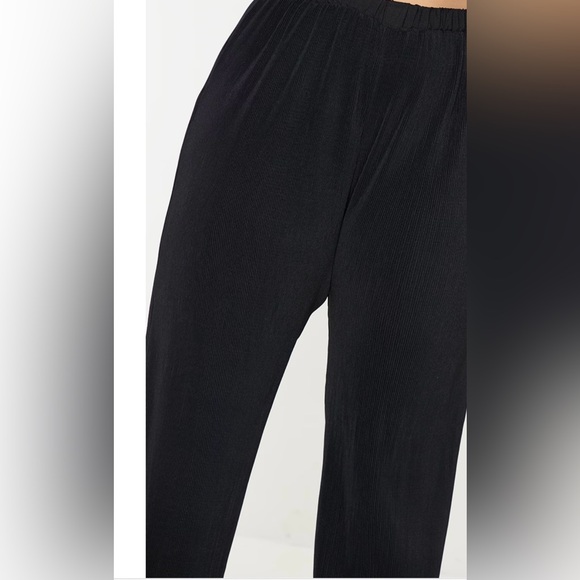 Top AND bottom set - Picture 4 of 9